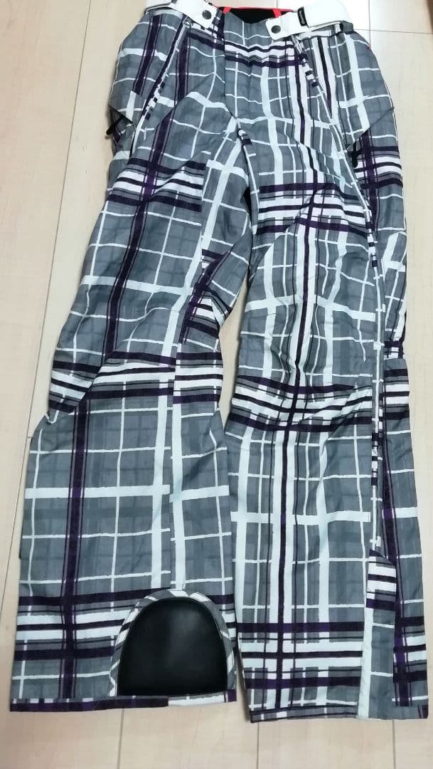 ONYONE LIECHTENSTEIN 限定モデル スキーウェア